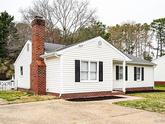2nd image of 10120 Molly Ln