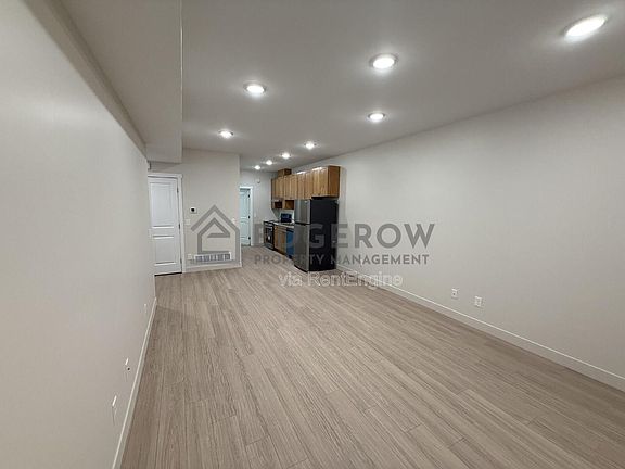 2nd image of 1014 Lafayette Ave SE #1