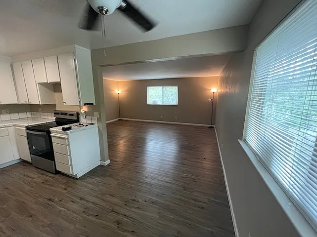 90 E Edmundson Ave — Photo 6