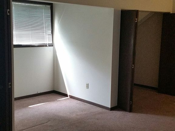4th image of 2430 Beech St APT 7