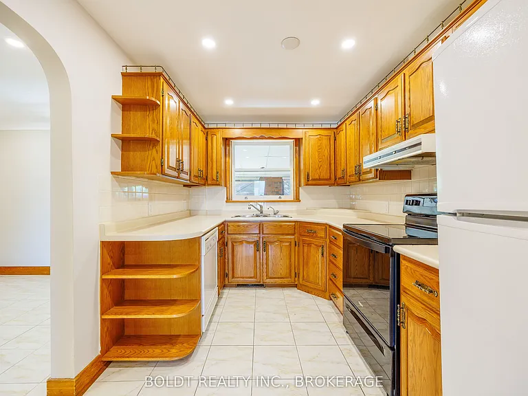 127 Louth St #1 — Photo 11