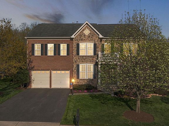 4th image of 9323 Castle Hill Rd