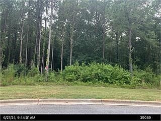 2nd image of 105 Everton Ct