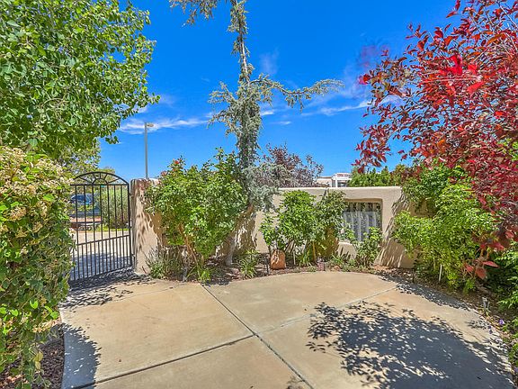 5th image of 13204 Moondance Pl NE