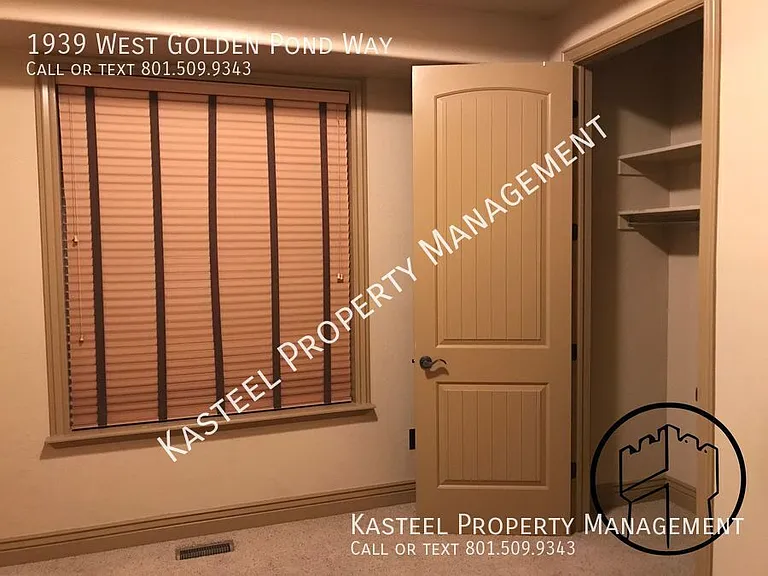 1939 W Golden Pond Way — Photo 9