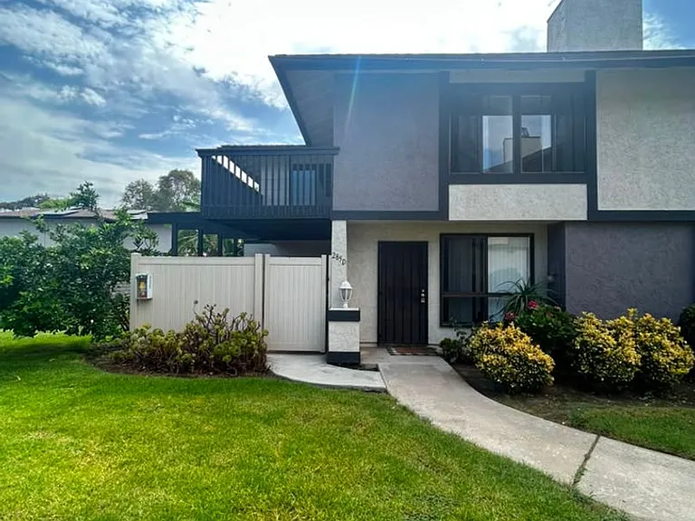 285 Rancho Dr #D — Photo 1