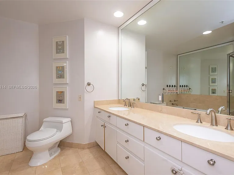 888 Brickell Key Dr #211 — Photo 15