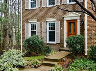 6858 Lafayette Park Dr, Annandale, VA 22003