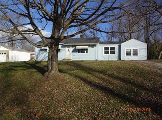 421 Cedarcrest Dr, Brandenburg, KY 40108