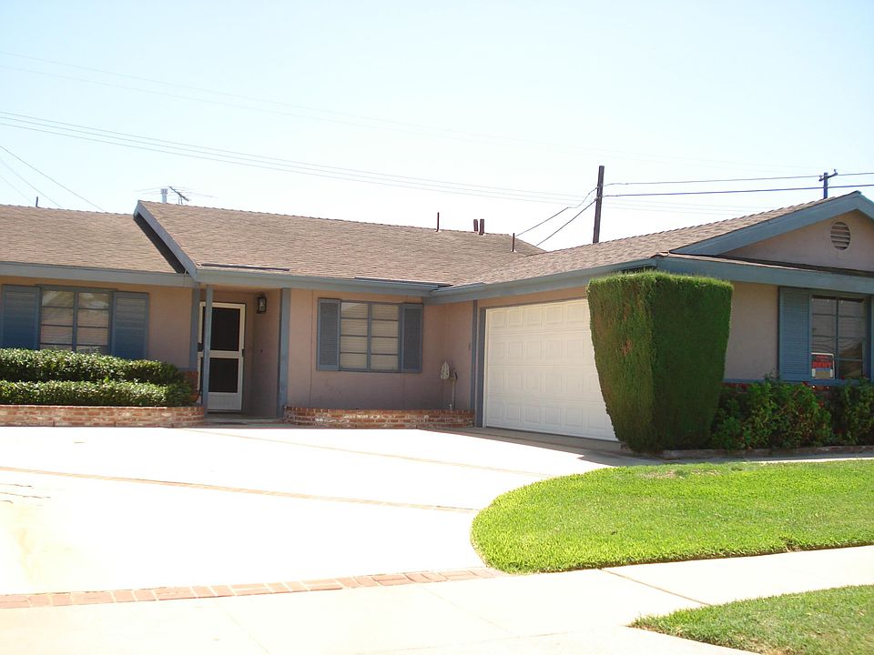1st image of 6882 Acacia Ave