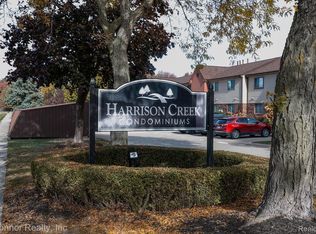 38683 Harrison Creek Ct, Harrison Township, MI 48045