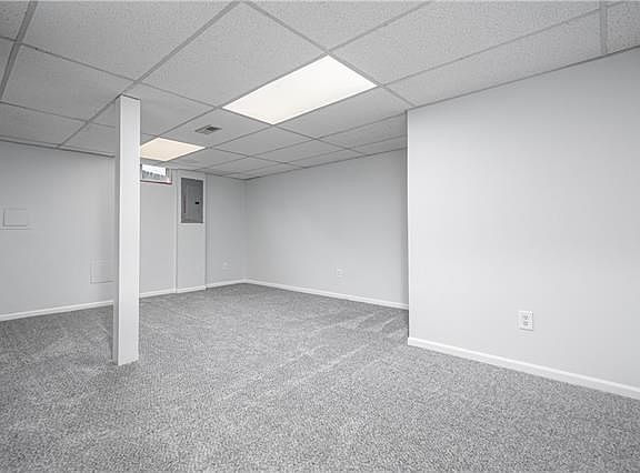 4th image of 504 College Ter
