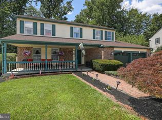 1111 Newport Mews Dr, Bensalem, PA 19020