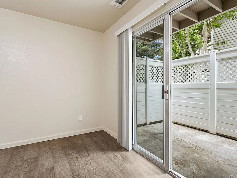 Executive or Custom Remodel Patio (Cedar/Redwood)