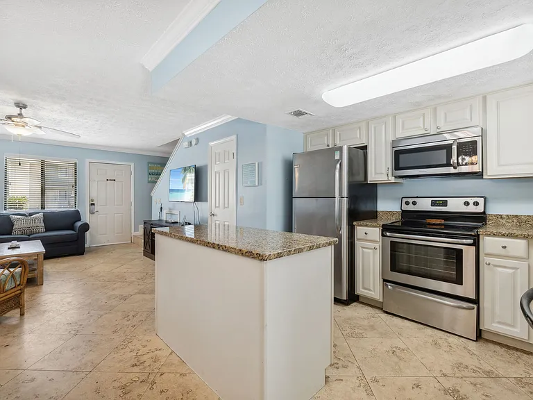 124 Robin Ln — Photo 11