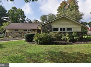 1412 Mellon Rd, Wyncote, PA 19095