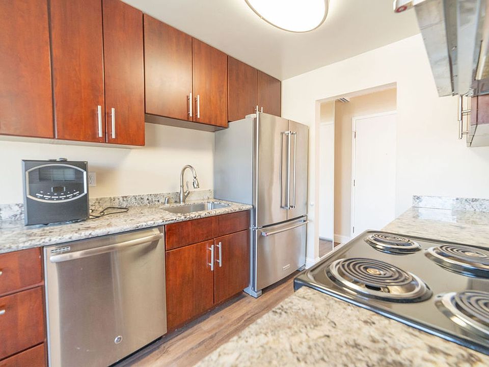 1st image of 365 Euclid Ave APT 401