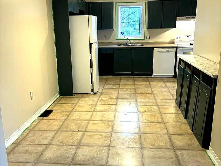 511 Admiral Dr W #65 — Photo 10