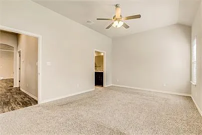 301-313 Amethyst Ct — Photo 17