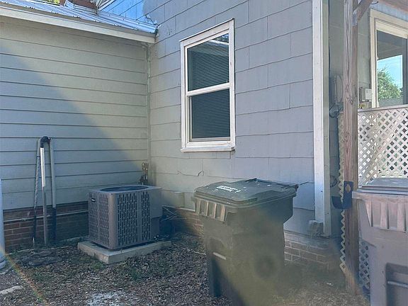 4th image of 116 SE Gilliland Rd