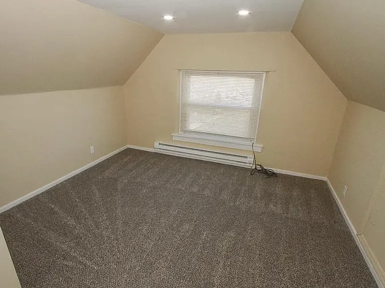 702 Main St #2 — Photo 4