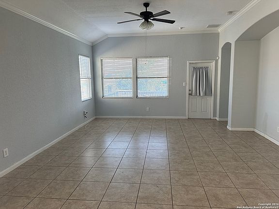 2nd image of 891 HIGHLAND VISTA