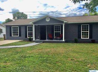 1208 Towerview St SW, Decatur, AL 35601