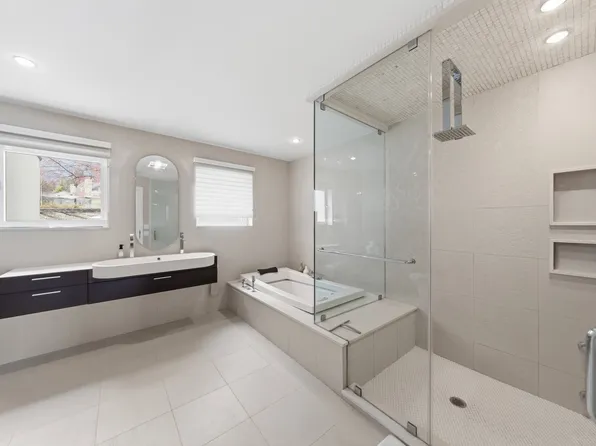 186 Flagg Place image 25 of 45