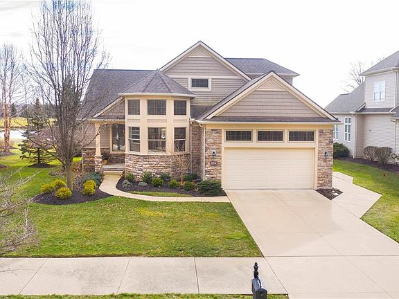 3rd image of 33541 Reserve Way At St Andrews