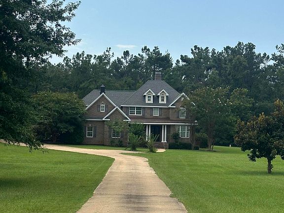 2nd image of 679 Owen Rd