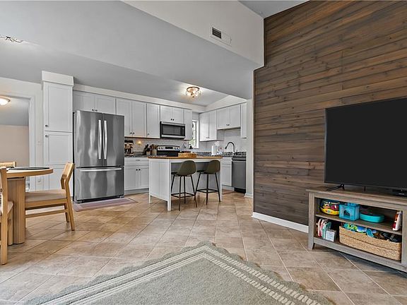 4th image of 1202 Santeetlah Ave