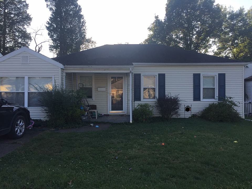 1st image of 915 Overlook Way