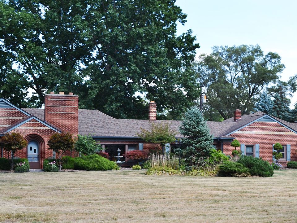 1st image of 6830 Fairwood Dr