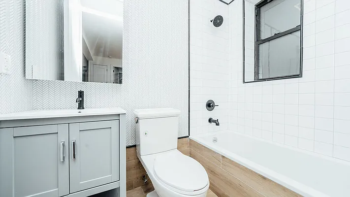 Rented by Nooklyn NYC LLC | media 43