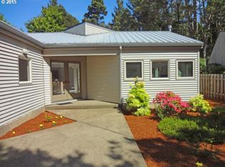 5470 Hacienda Ave, Lincoln City, OR 97367