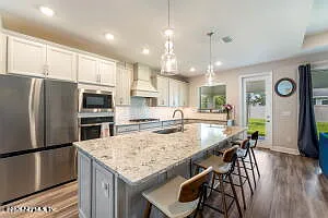 93 Felasco Way — Photo 8