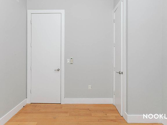 3rd image of 554 Wilson Ave #3L