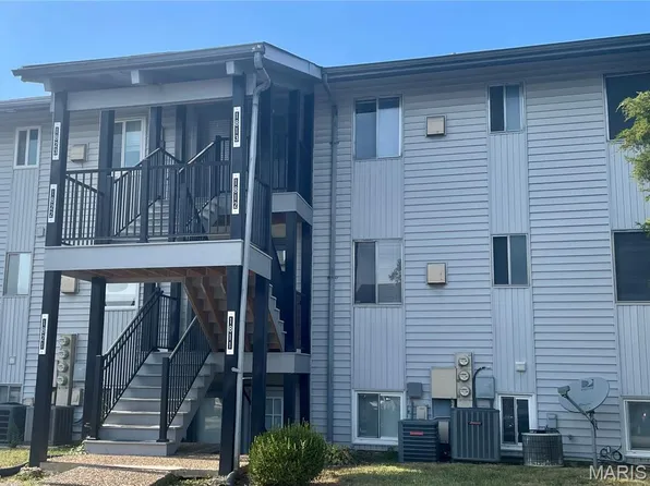 1812 Gascony Parc Dr #1812, Lake Saint Louis, MO 63367