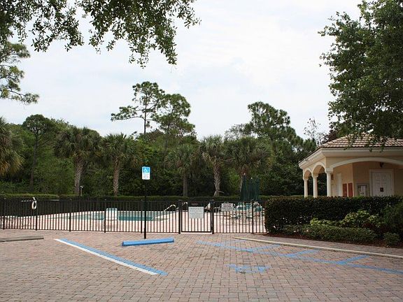 4th image of 12707 SE Old Cypress Dr #6904
