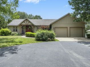 960 Elliot Rd, Nixa, MO 65714