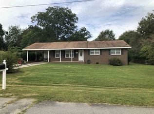 109 Mason Dr, Centerville, GA 31028