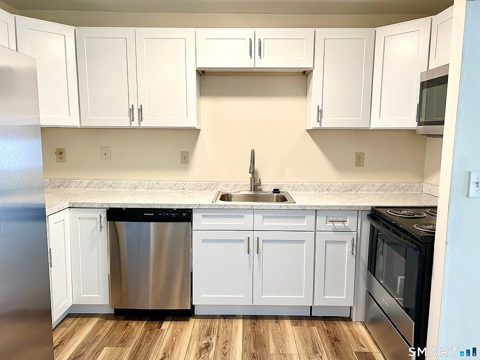 1st image of 50 E Hill Rd APT 3L
