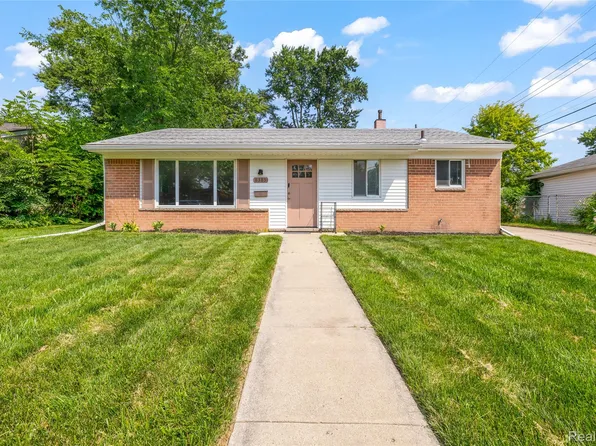 8385 Hillcrest Blvd, Westland, MI 48185