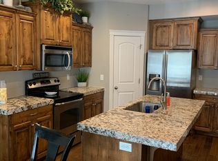 1227 N Baycrest Dr, Saratoga Springs, UT 84045