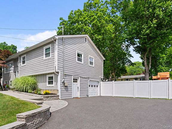 3rd image of 575 Babbling Brook Lane