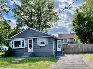 94 Madison St, Pawtucket, RI 02861