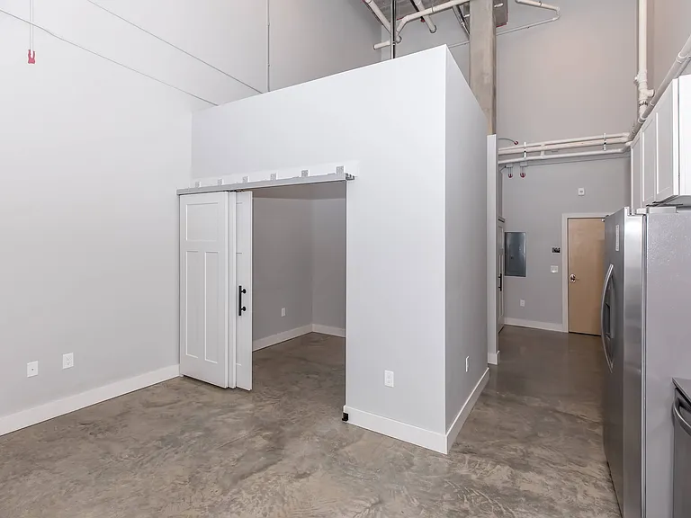 Residence at Discovery Square - 511 3rd Avenue Southwest — Photo 10