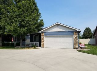 2496 N Blue Springs Ave, Meridian, ID 83646