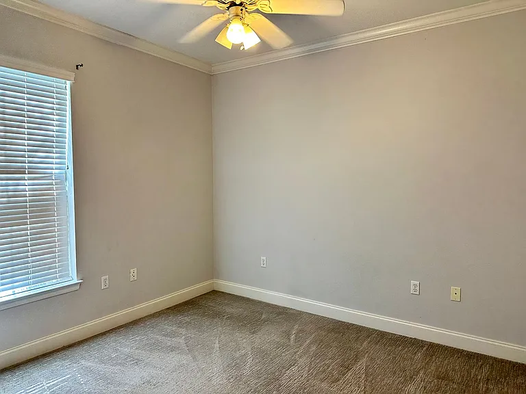 9721 Buttercup Dr — Photo 8