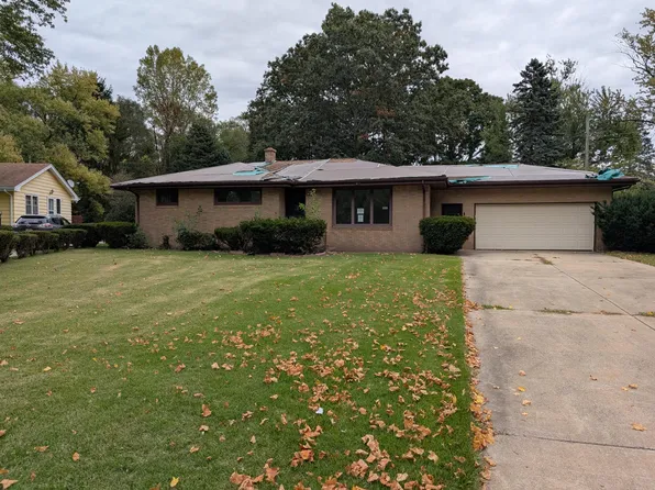 1913 E Ogden Ave, Benton Harbor, MI 49022